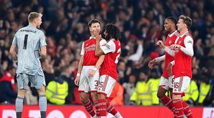 异常冷淡 异常冷淡